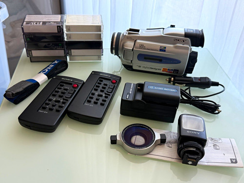 Sony handycam dcr - sony,