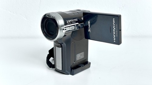 Sony dcr pc1000e - 3cmos, minidv