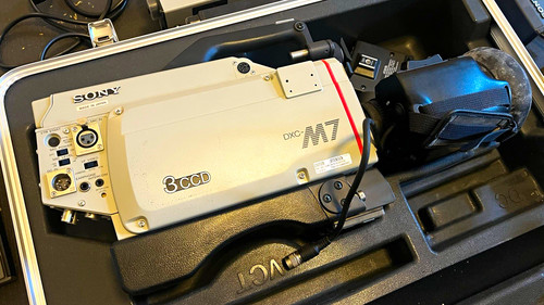 Sony dxc 3ccd - sony,