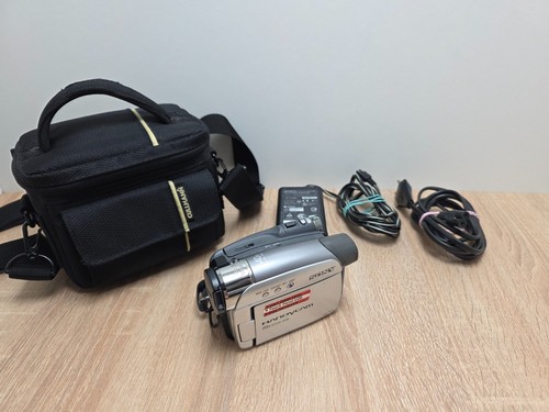 Sony dcr hc23e handycam - /,