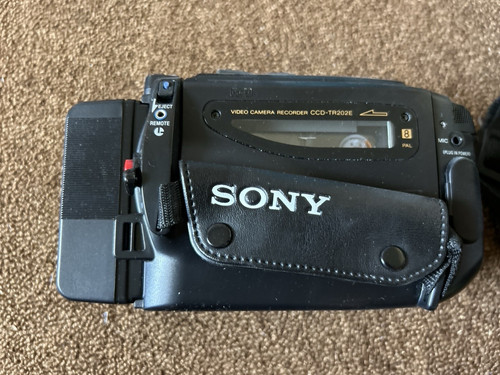 Sony handycam ccd tr202e - handycam, ccd-tr202e